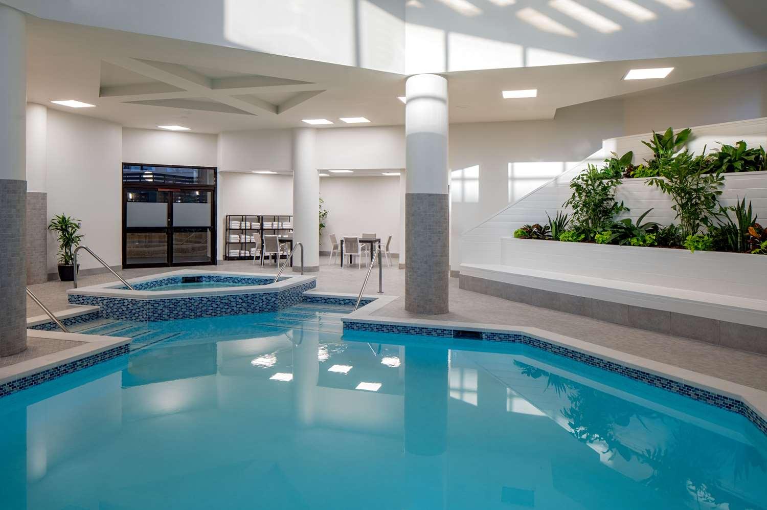 swimming pool spa