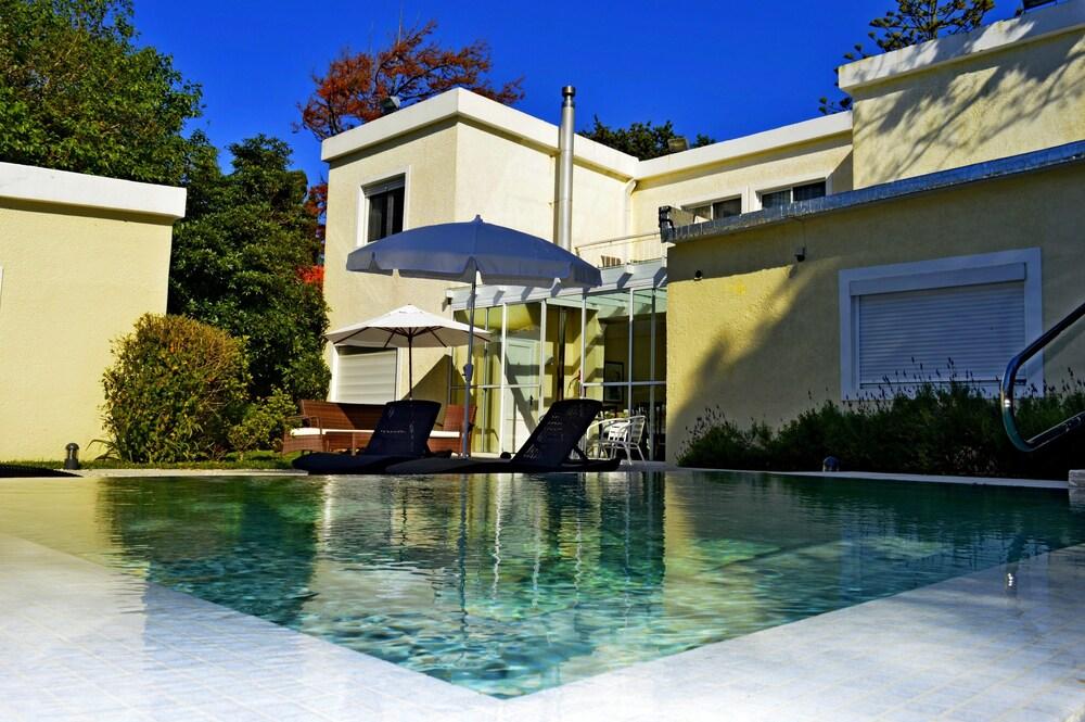 swimming pool spa