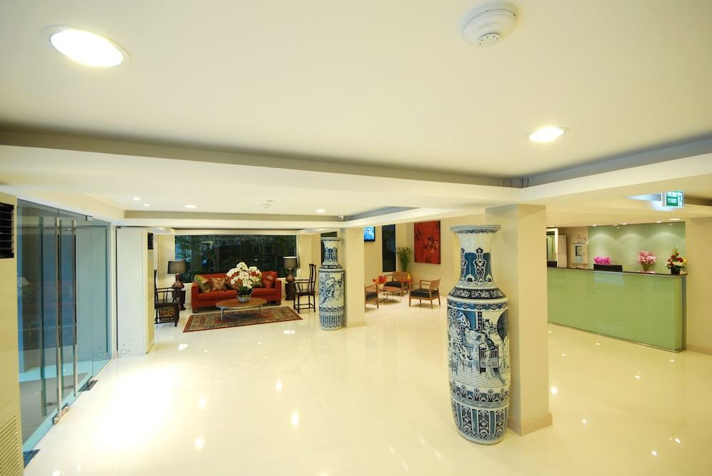 lobby