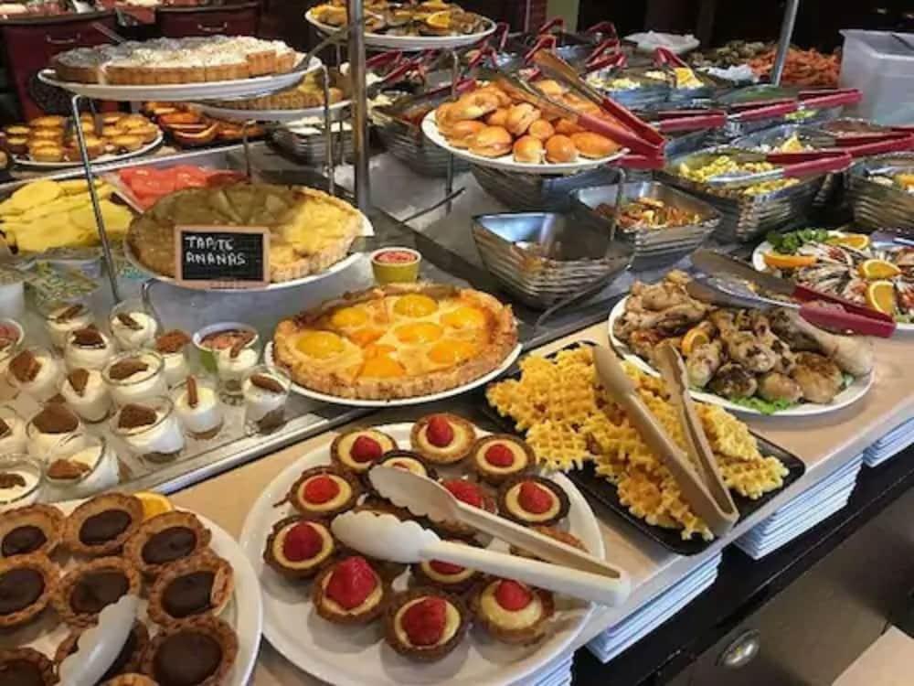restaurant-cafeteria