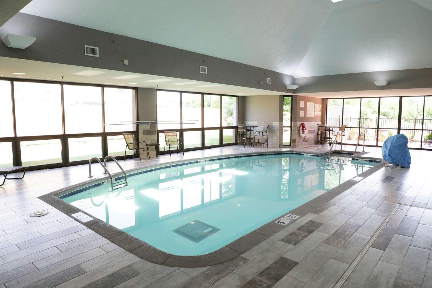 swimming pool spa