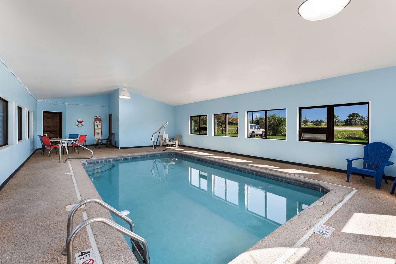 swimming pool spa