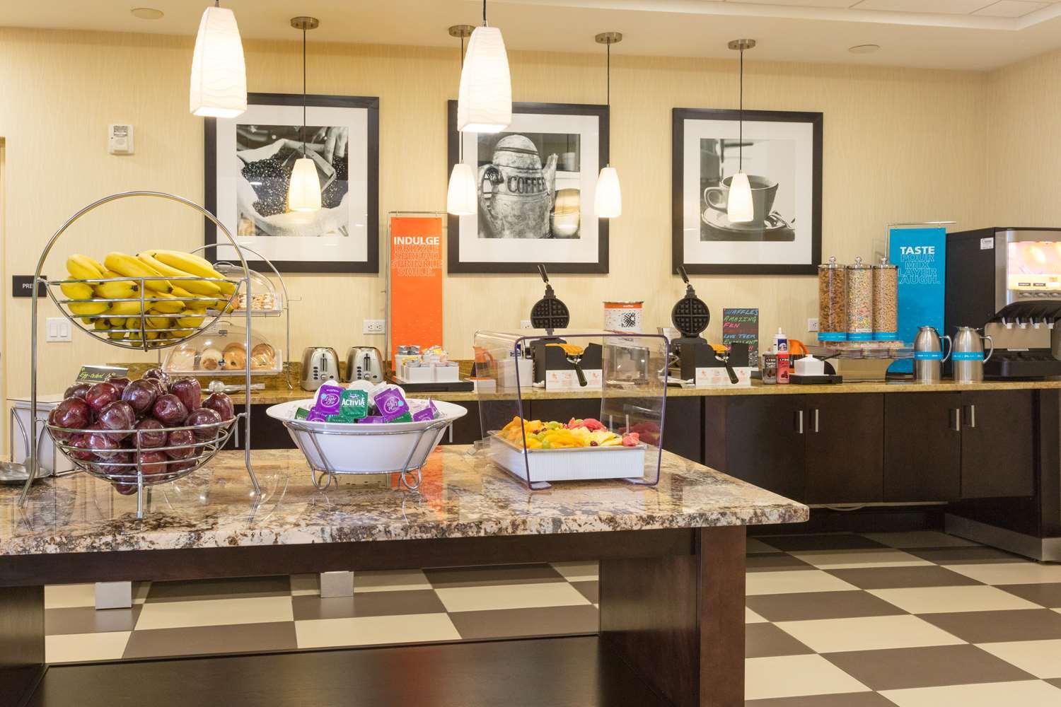 restaurant cafeteria