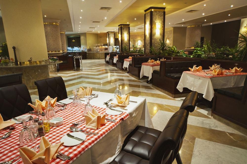 restaurant cafeteria