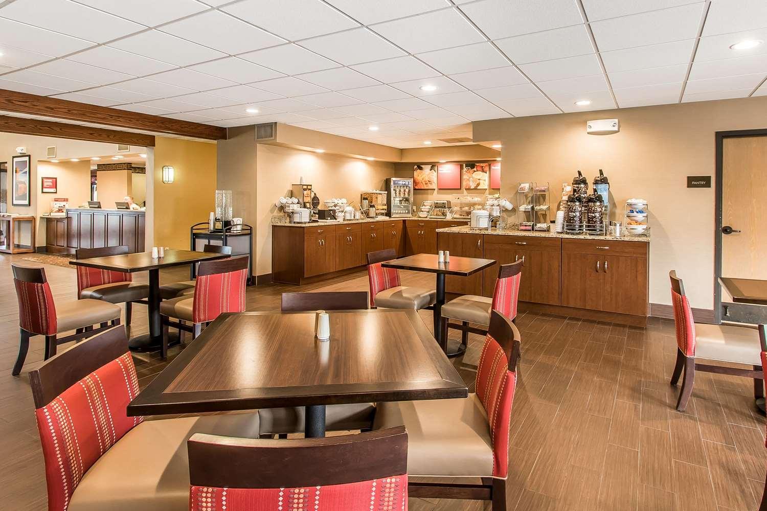 restaurant cafeteria