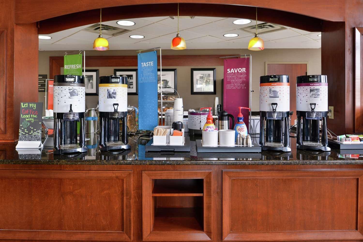 restaurant cafeteria