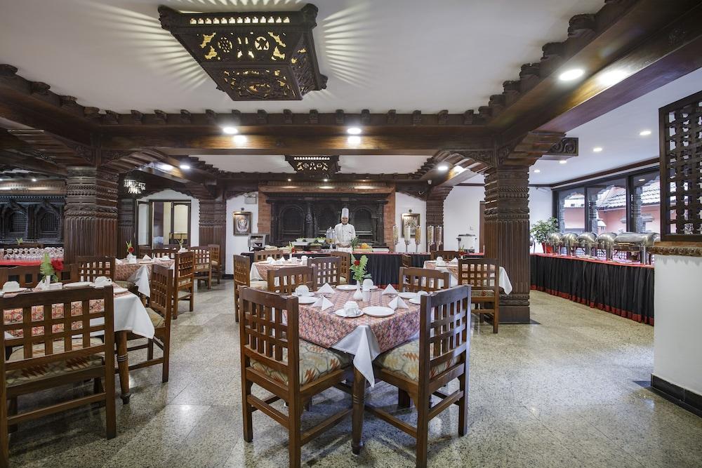 restaurant cafeteria