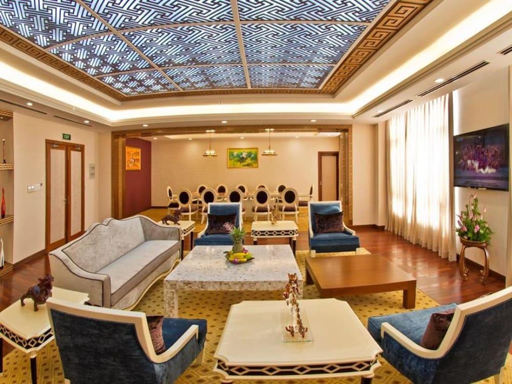 lounge