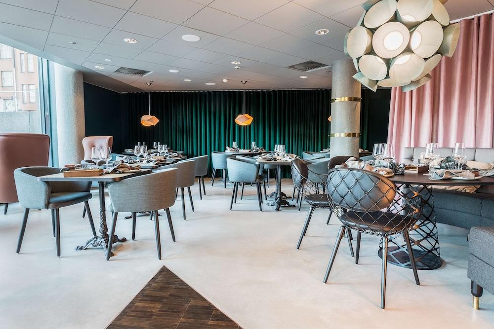 restaurant-cafeteria