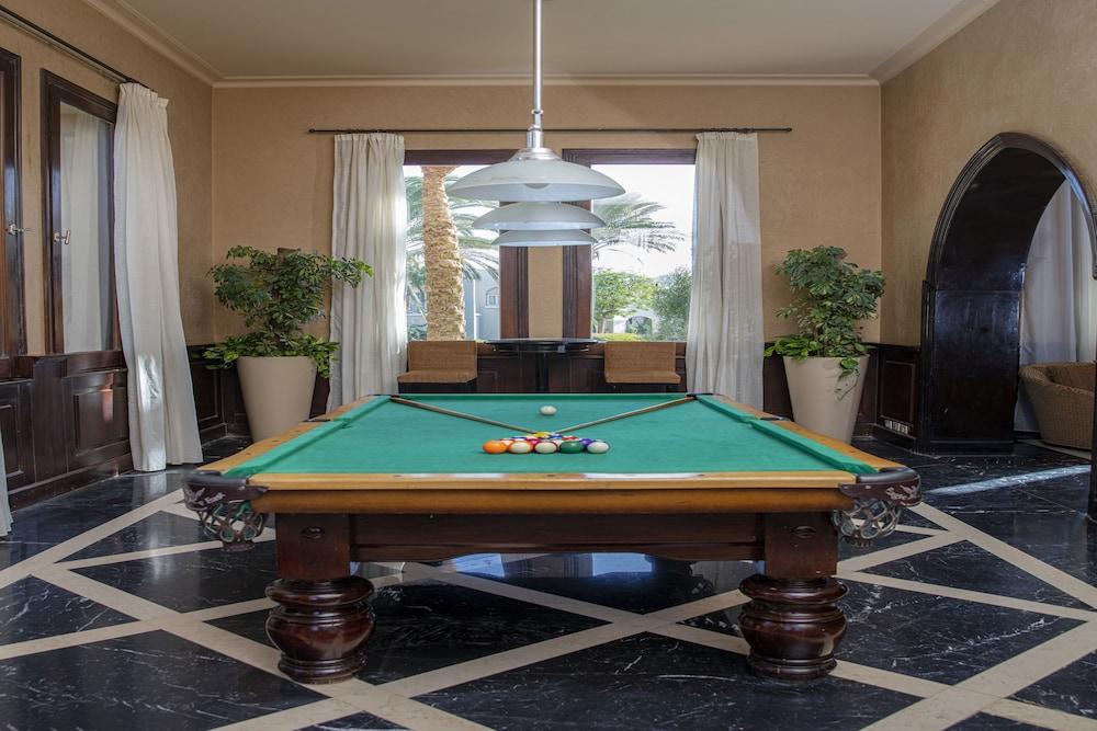 swimming pool spa