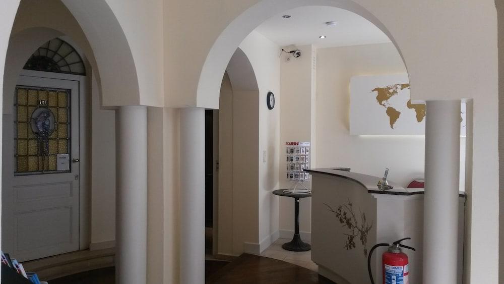 lobby