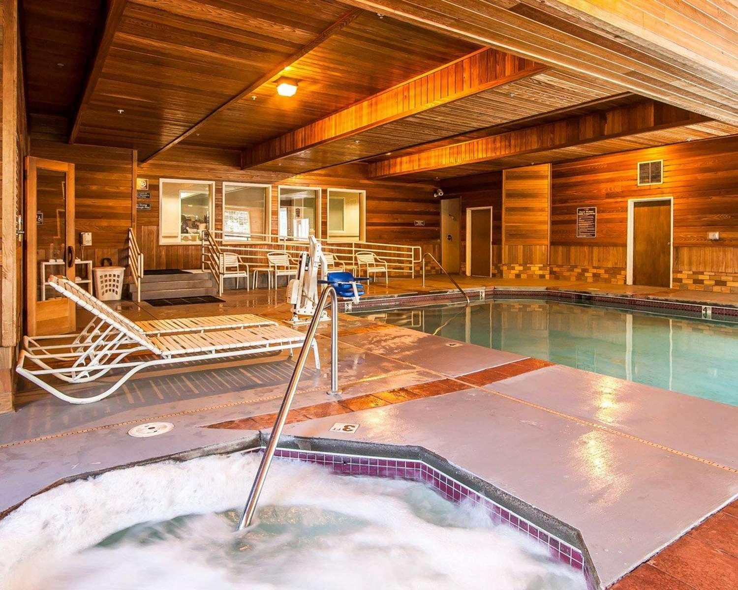 swimming pool spa