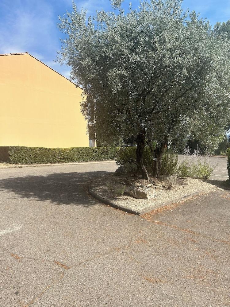 surroundings