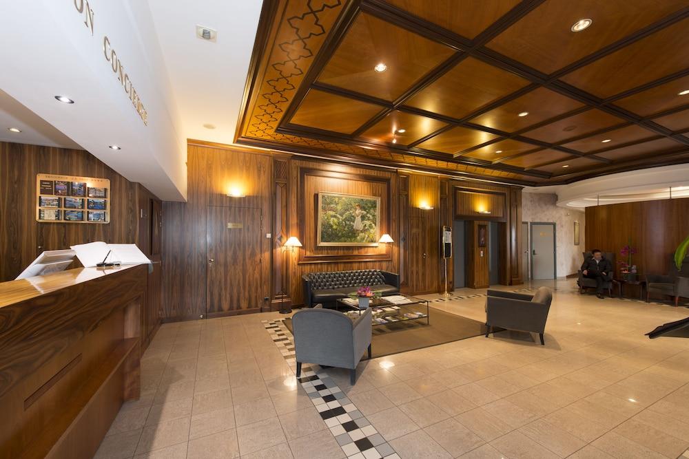 lobby