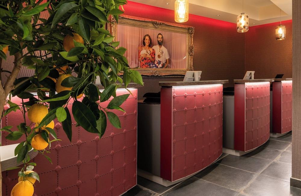 lobby