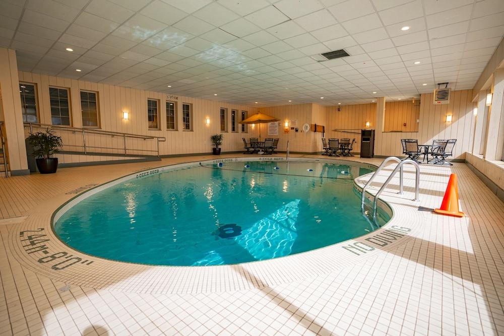 swimming pool spa