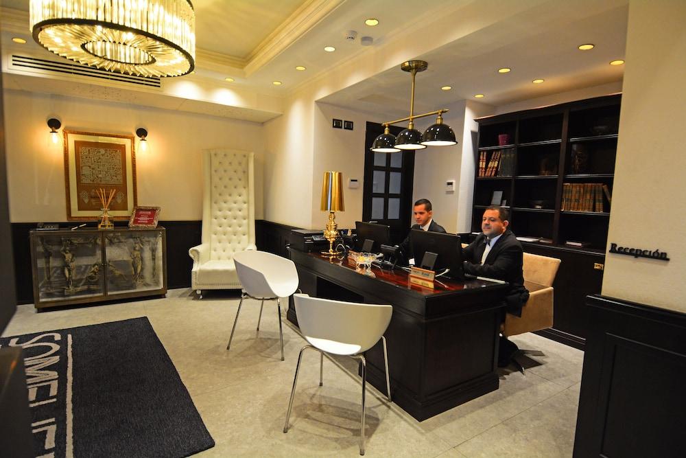 lounge