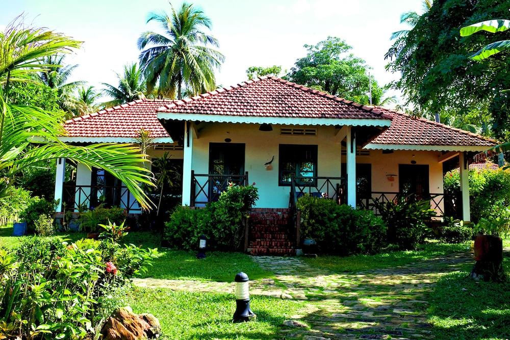 surroundings