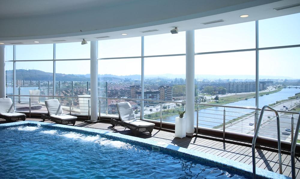 swimming pool spa