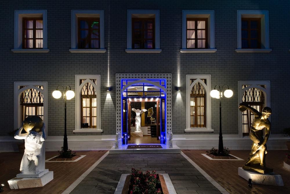 hotel