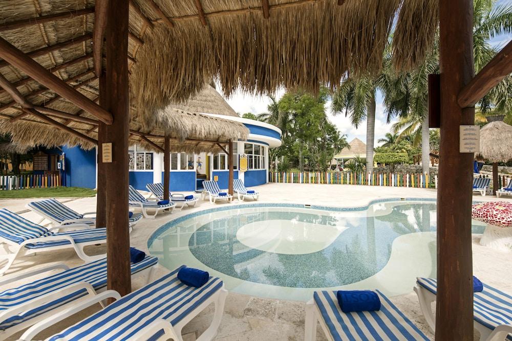 swimming pool spa