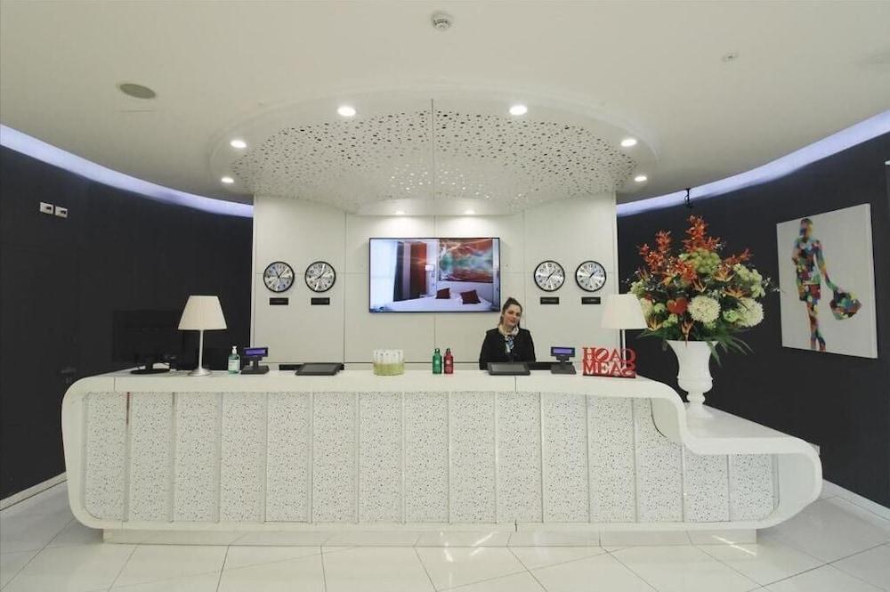 lobby