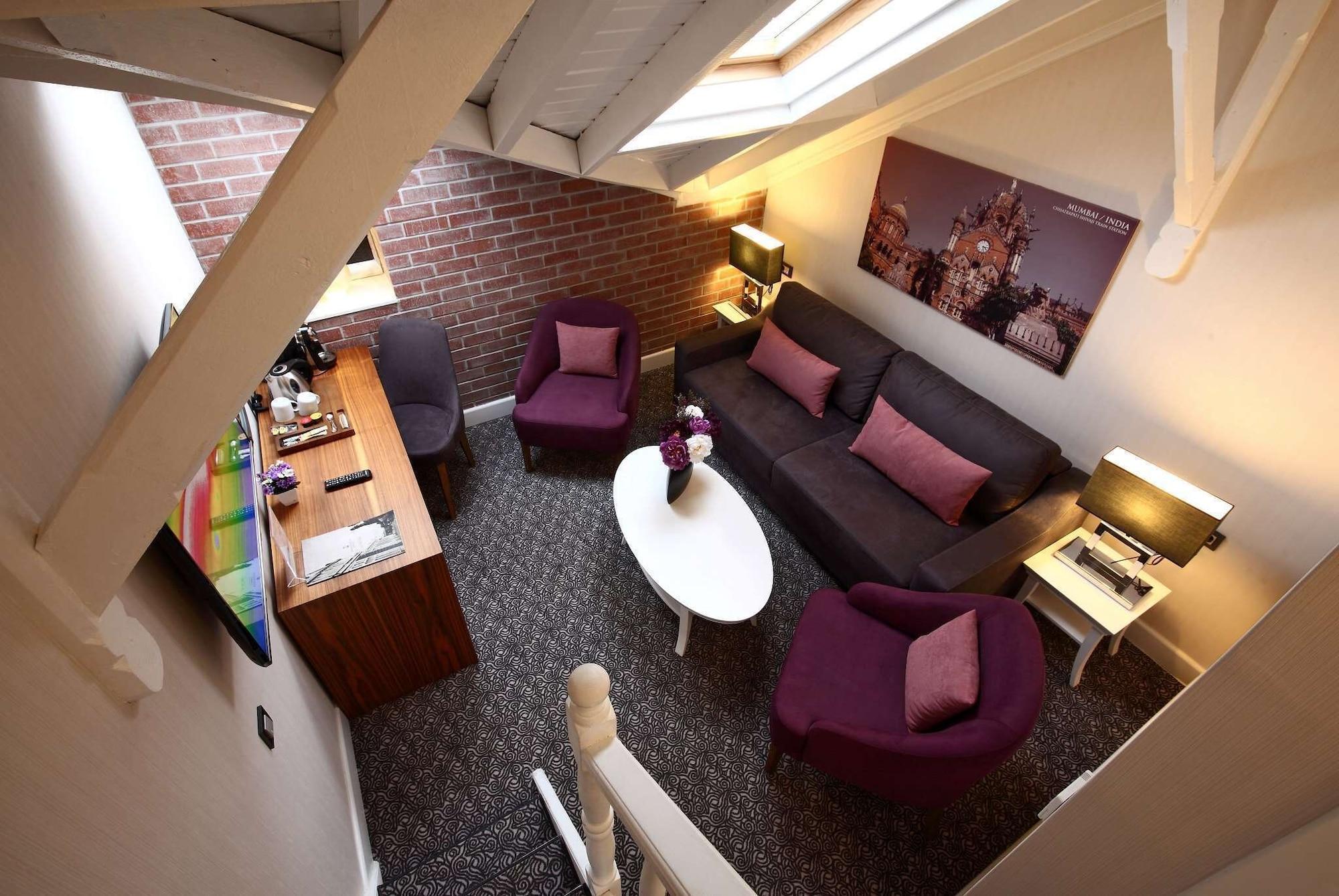 lounge