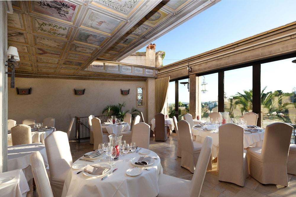 restaurant-cafeteria