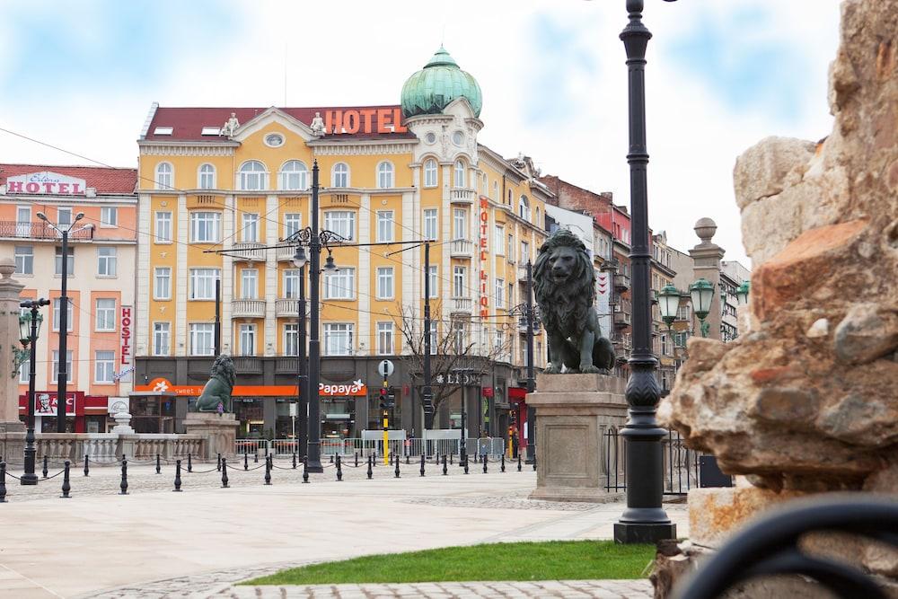 hotel