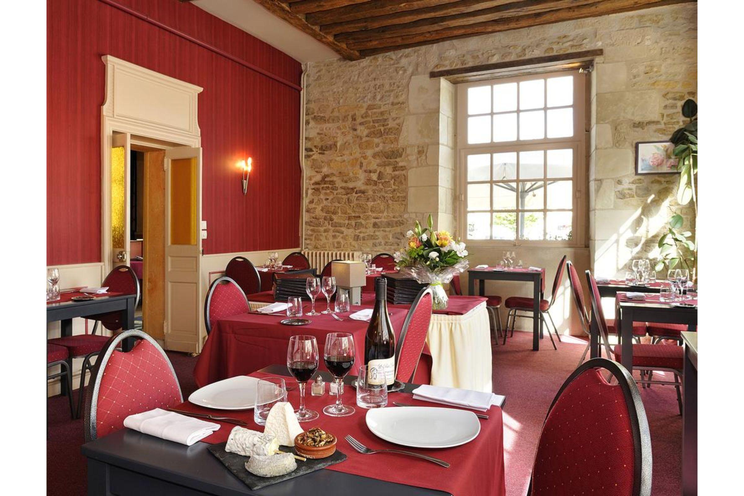 restaurant cafeteria