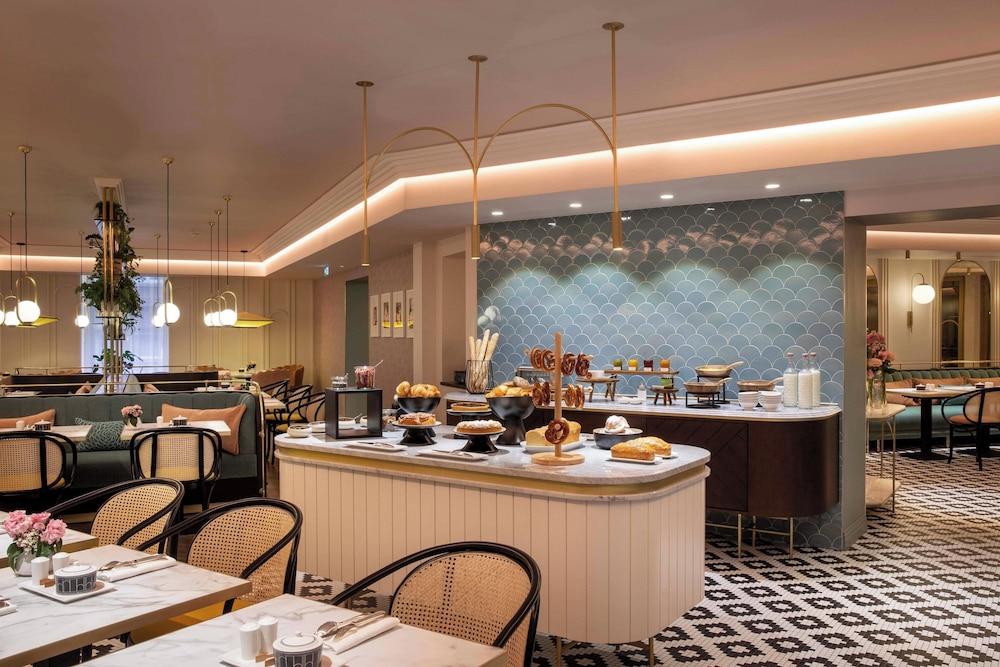 restaurant cafeteria
