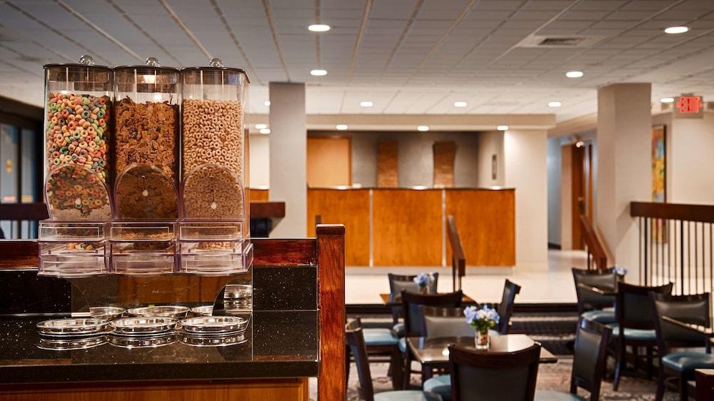 restaurant-cafeteria