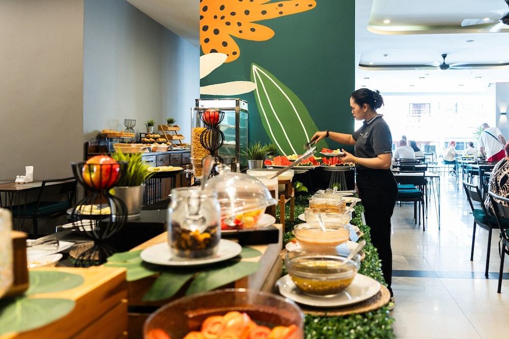 restaurant cafeteria