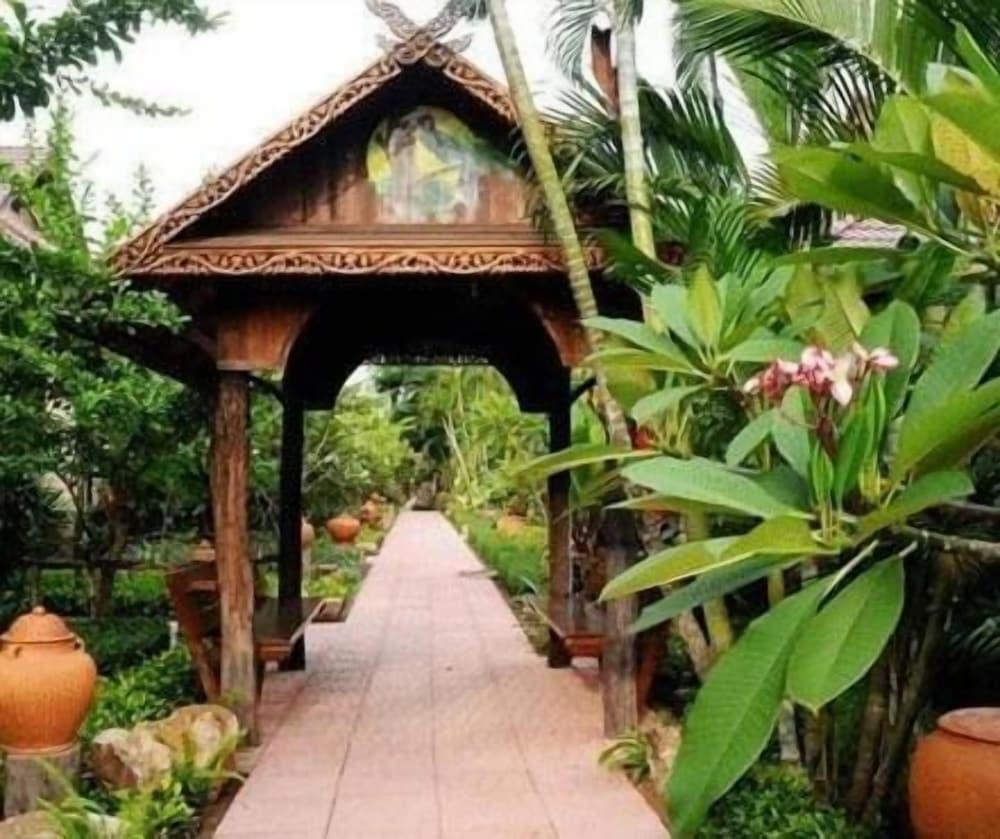 surroundings