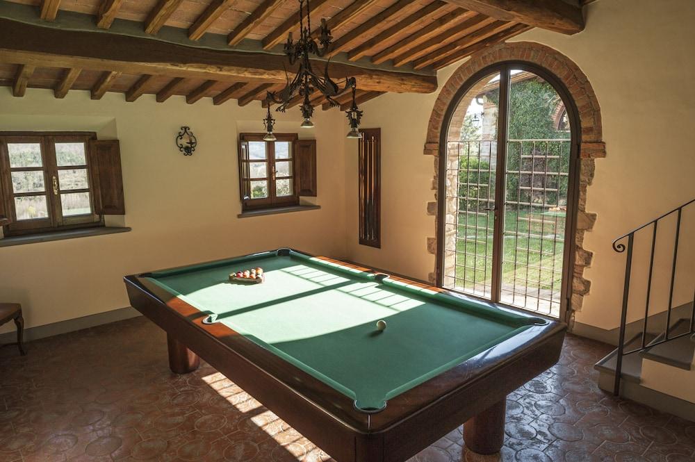 swimming pool spa