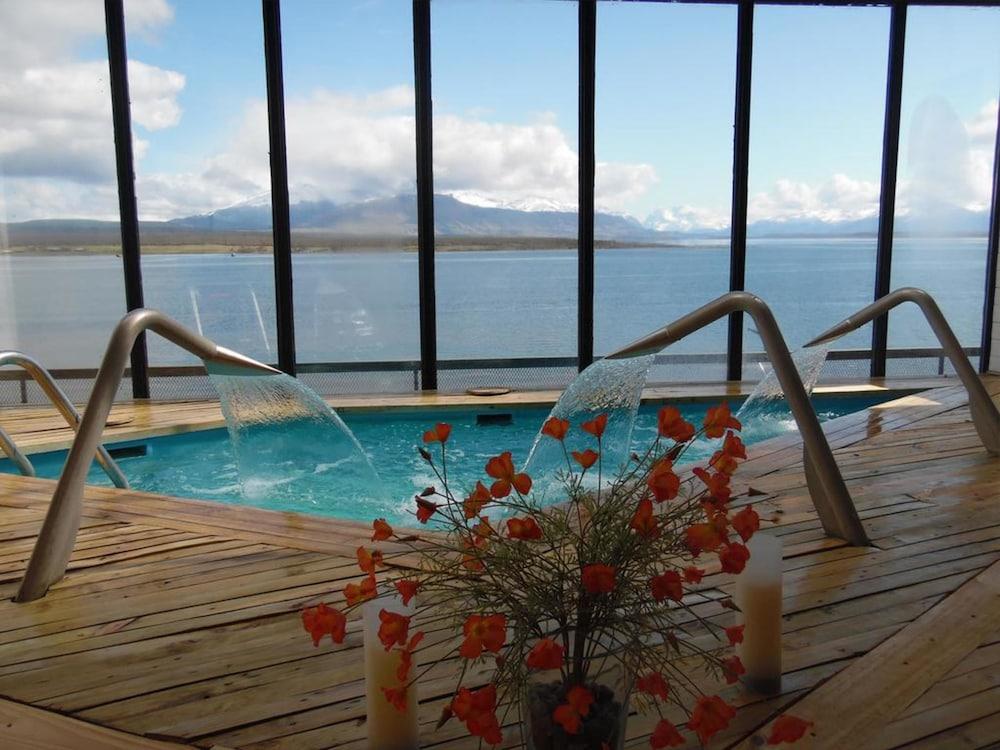 swimming pool spa