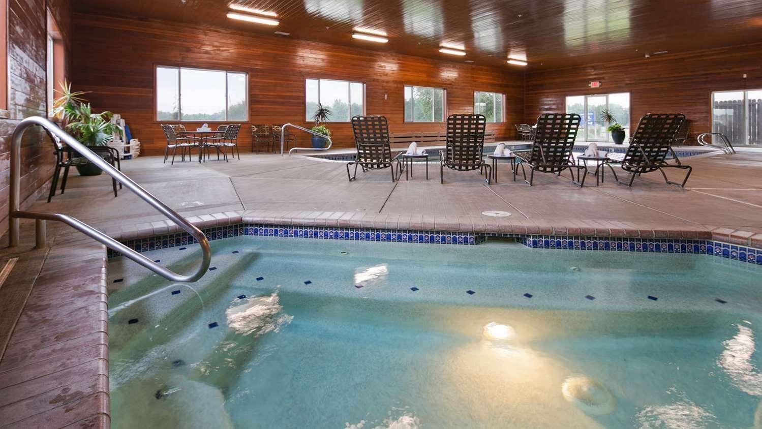 swimming pool spa