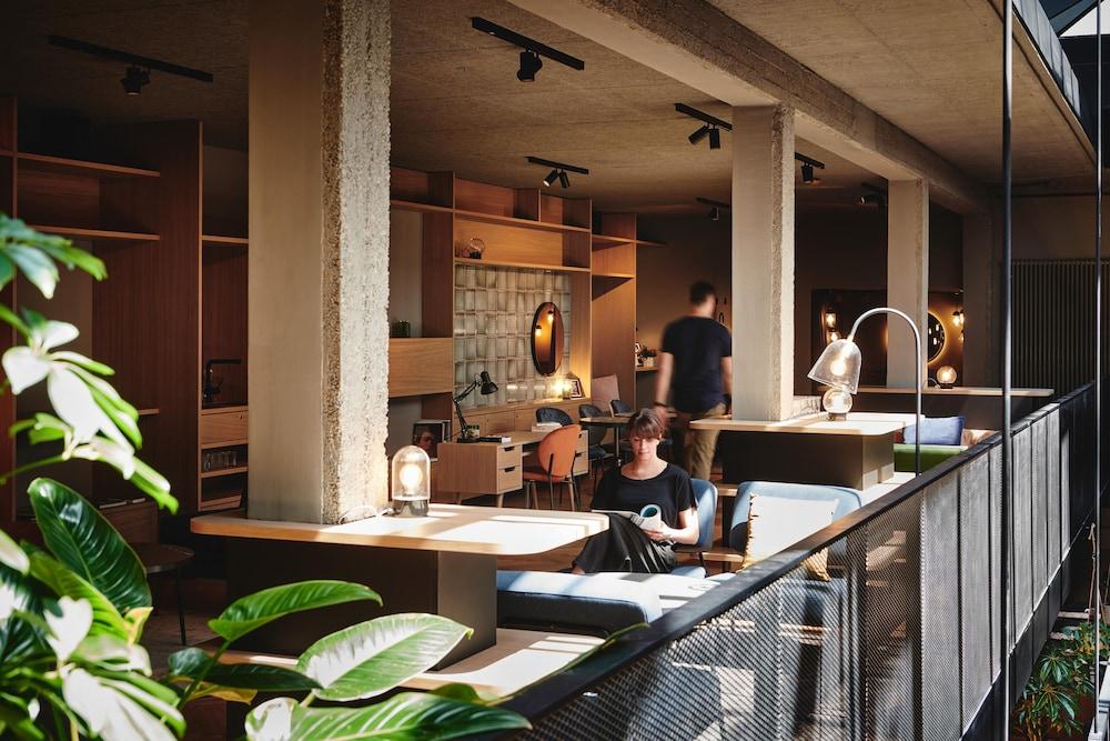 lobby