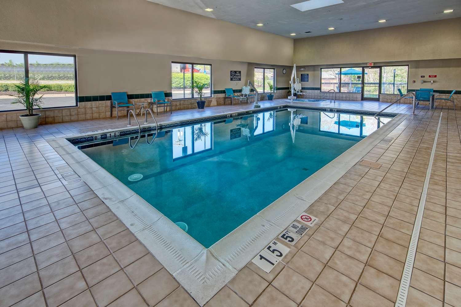 swimming pool spa