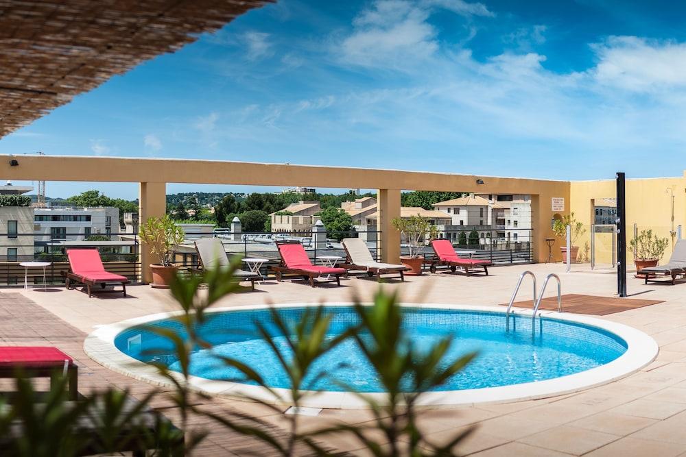 surroundings
