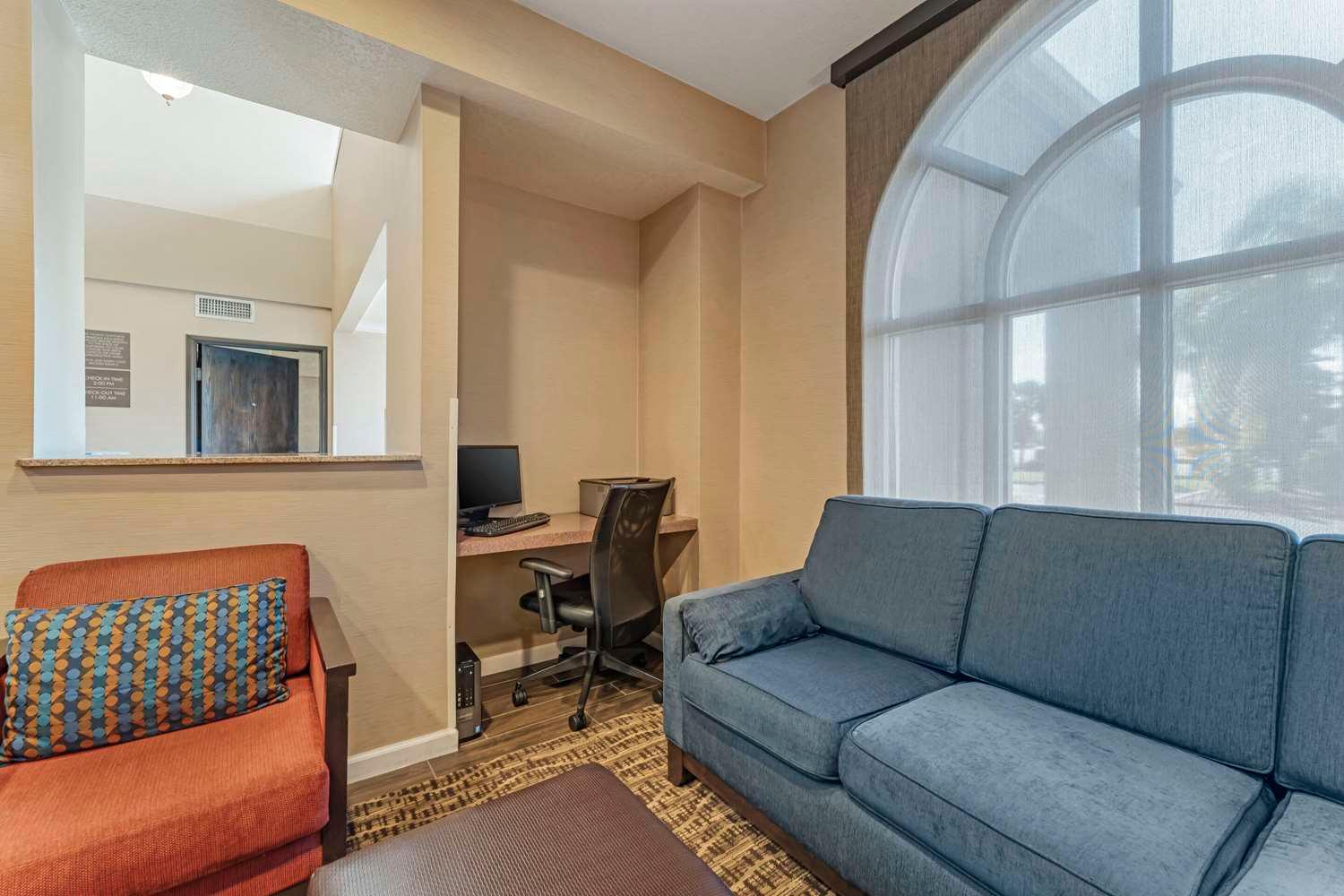 lounge