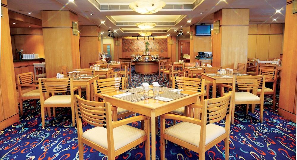 restaurant-cafeteria