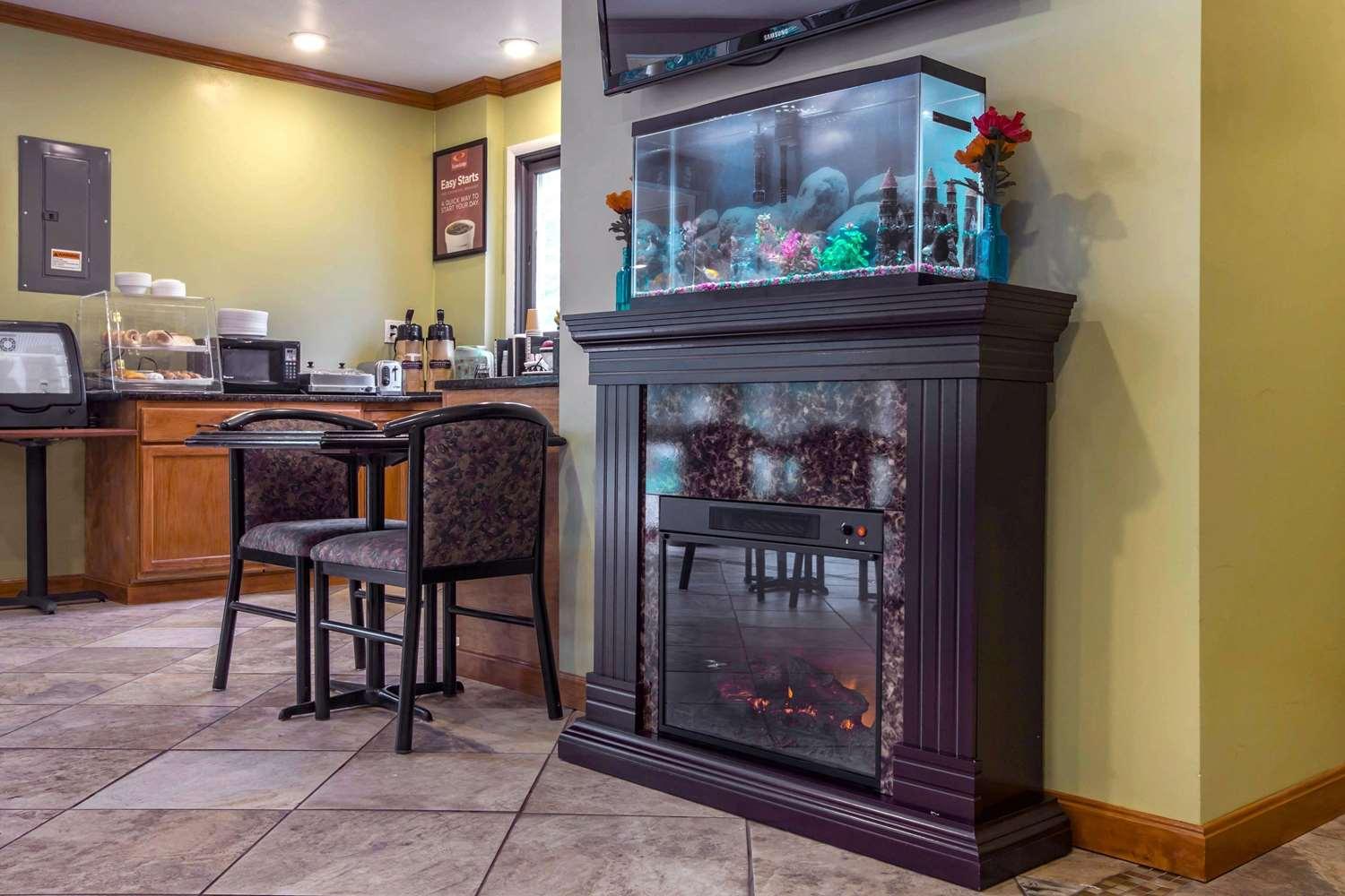 restaurant cafeteria