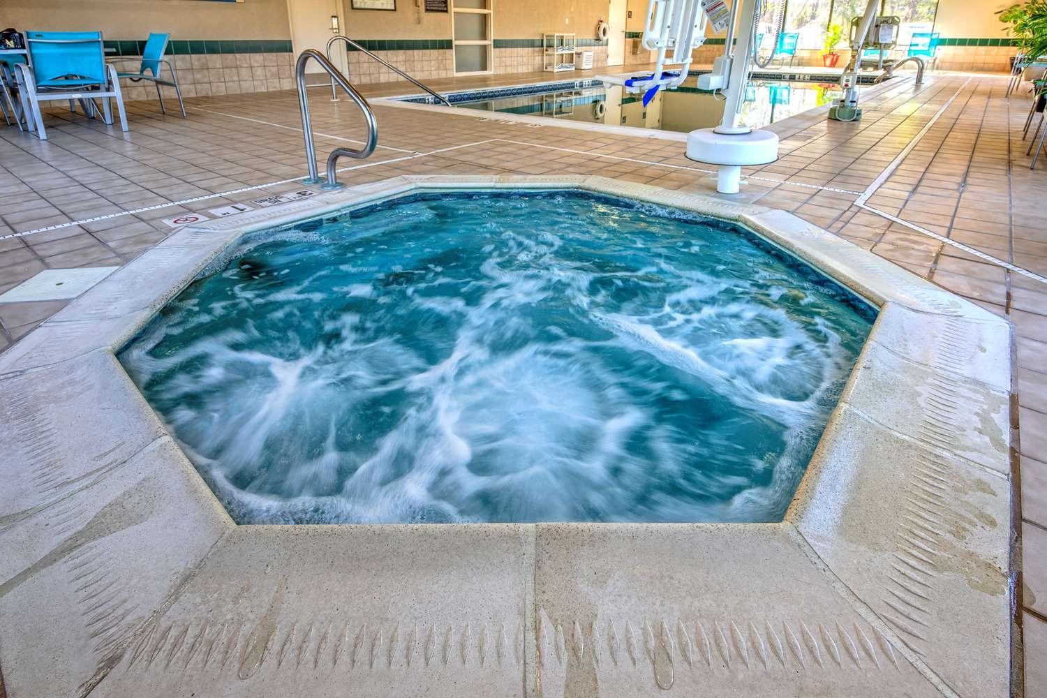 swimming pool spa