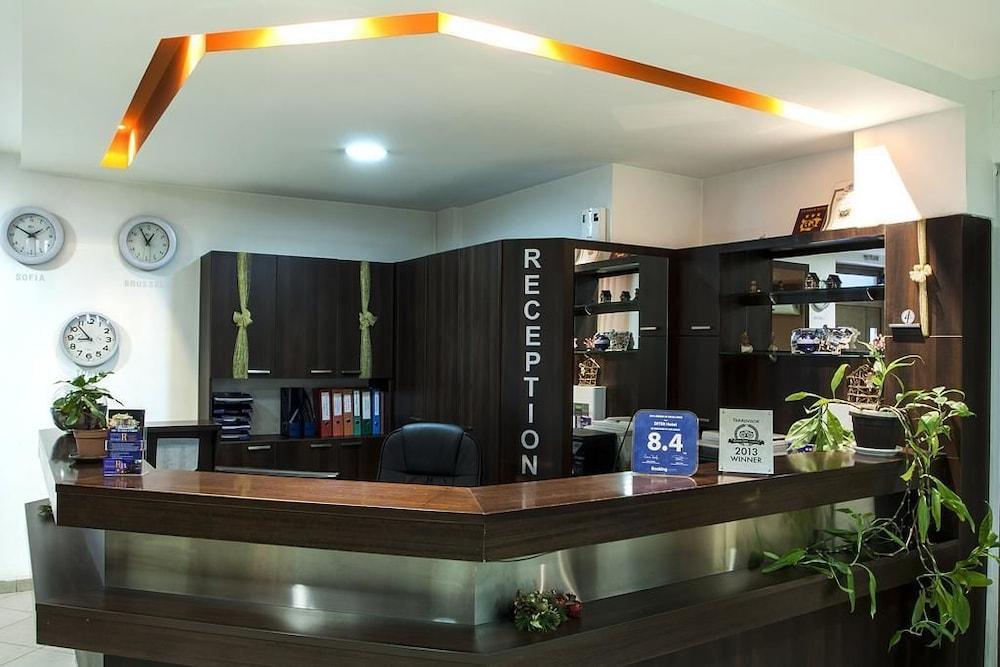 lobby
