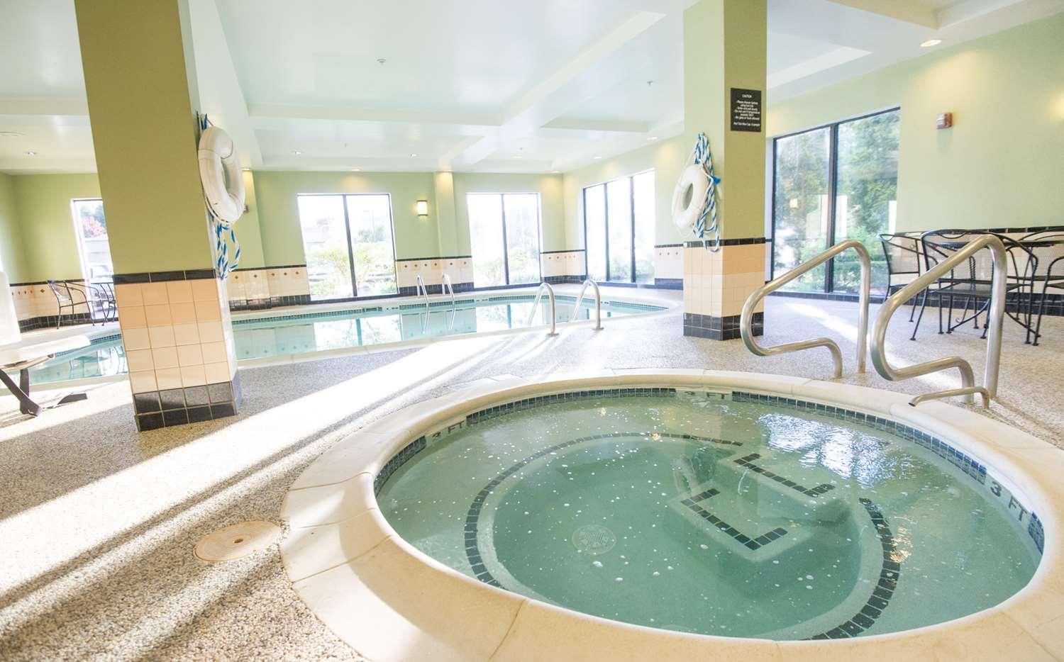swimming pool spa