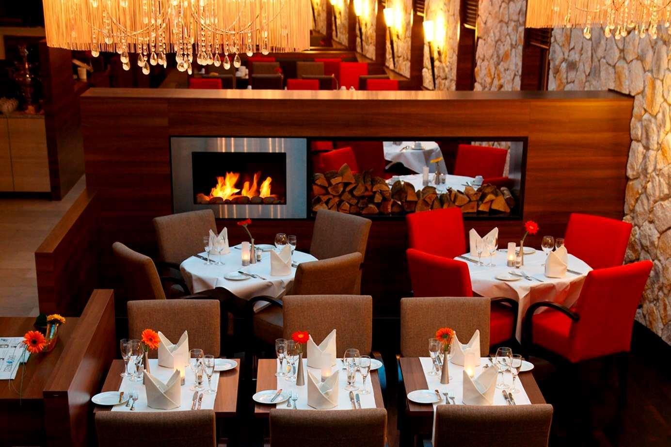 restaurant cafeteria