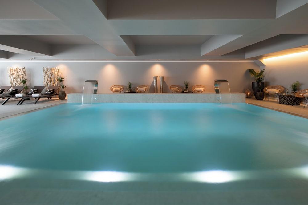 swimming pool spa
