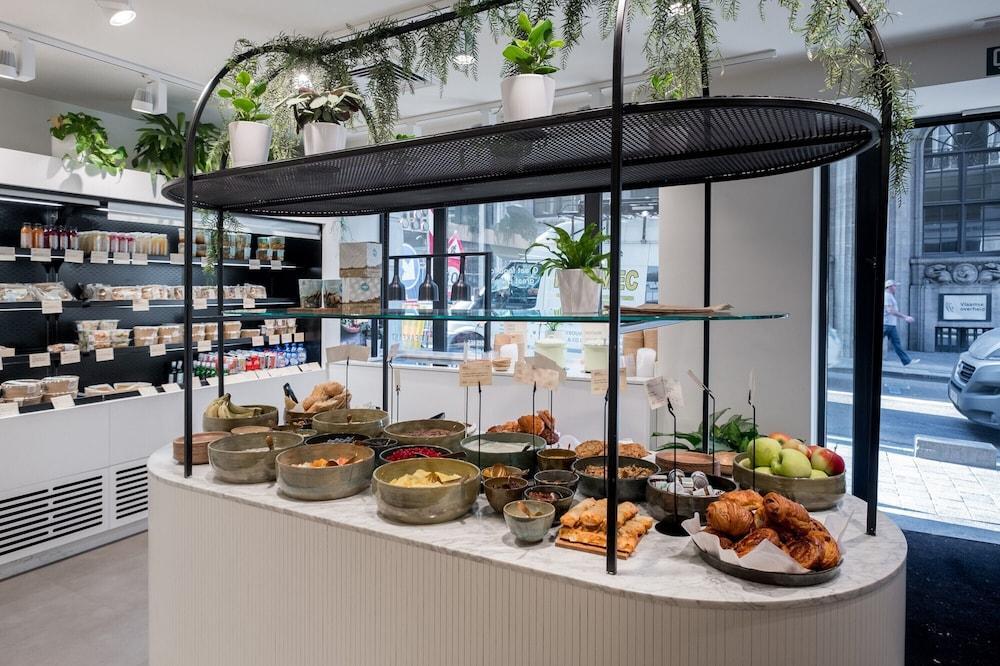 restaurant-cafeteria