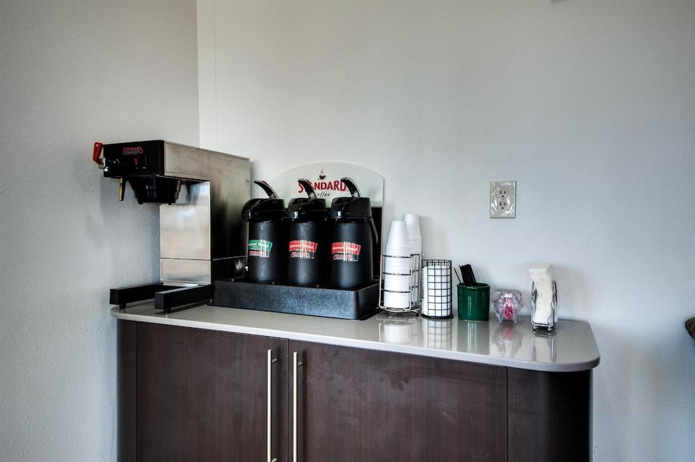 restaurant-cafeteria